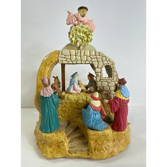 Trim A Home Mistletoe Magic Animated Christmas Musical Animated Musical Nativity - Picture 4 of 13